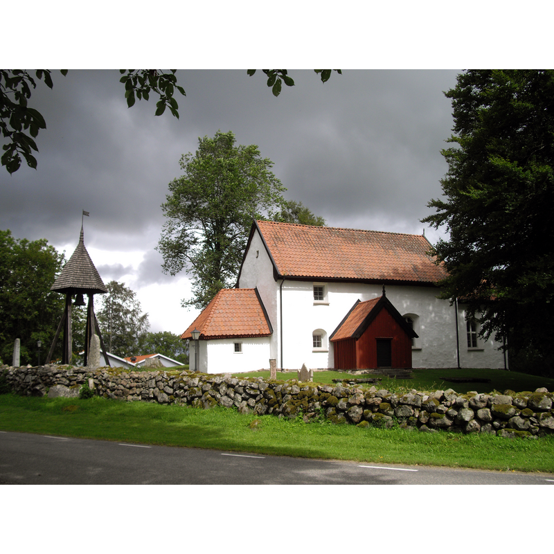 Source caption: "Eriksbergs gamla kyrka från söder"