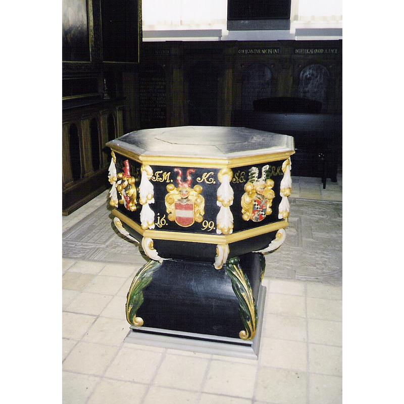 Source caption: "Hornslet Kirk, gl. hylster til indpakning af døbefont." [NB: not a font, but a casing [="hylster"] that was made in 1699 to cover the medieval font; it was removed in 1915].