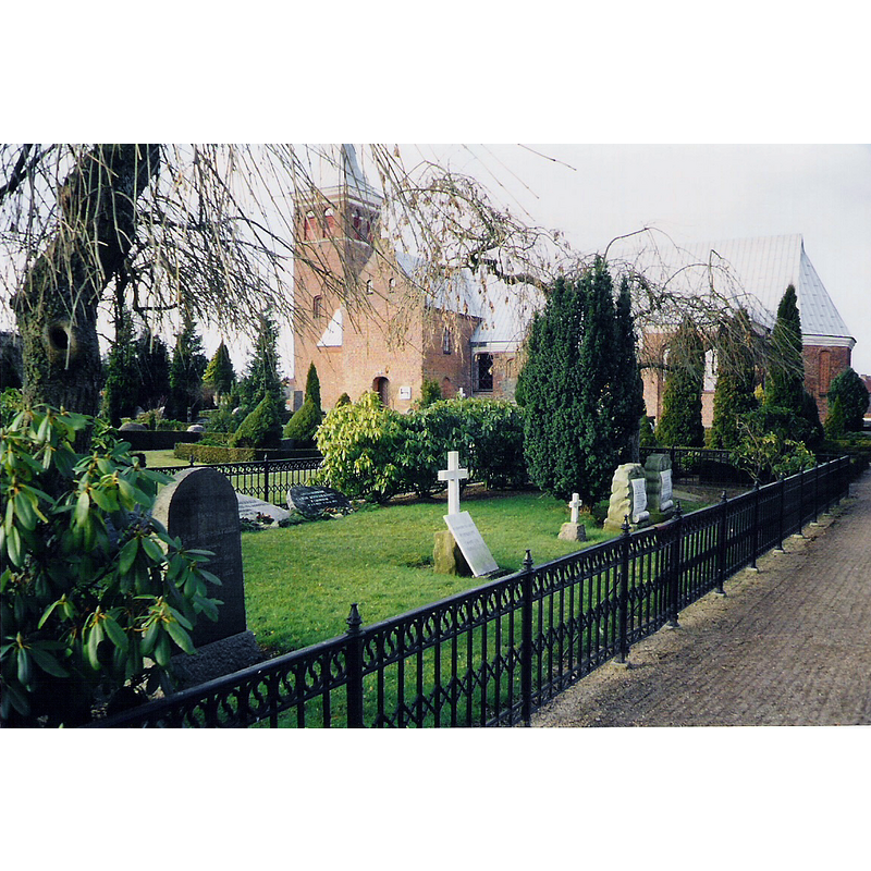 Source caption: "Familien Rosenkrantz gravsted på Hornslet Kirkegård"