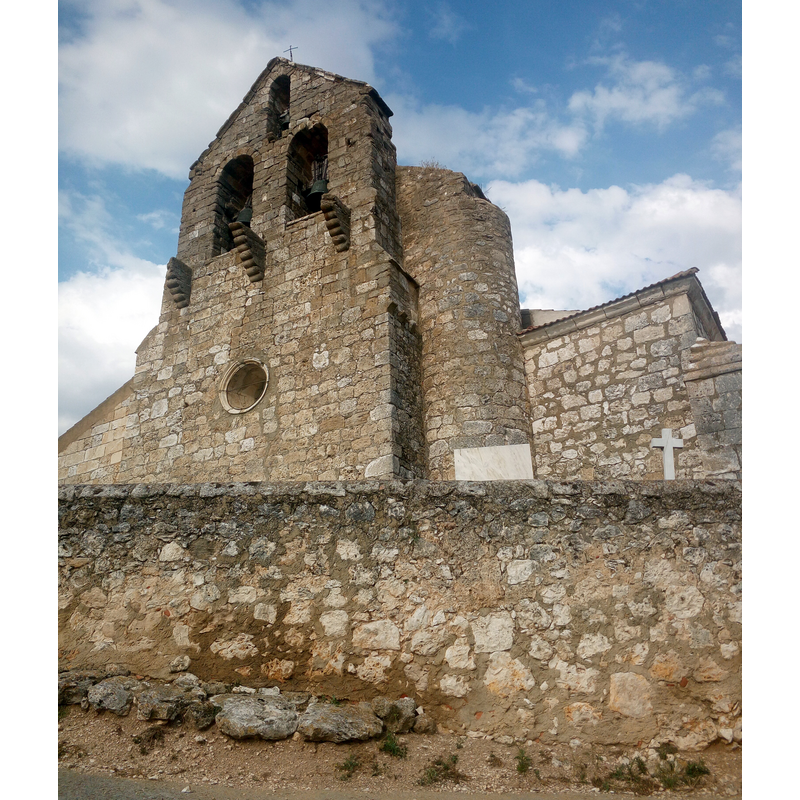 Source caption: "Iglesia de la Asunción de Nuestra Señora de Valdezate, Burgos, España."