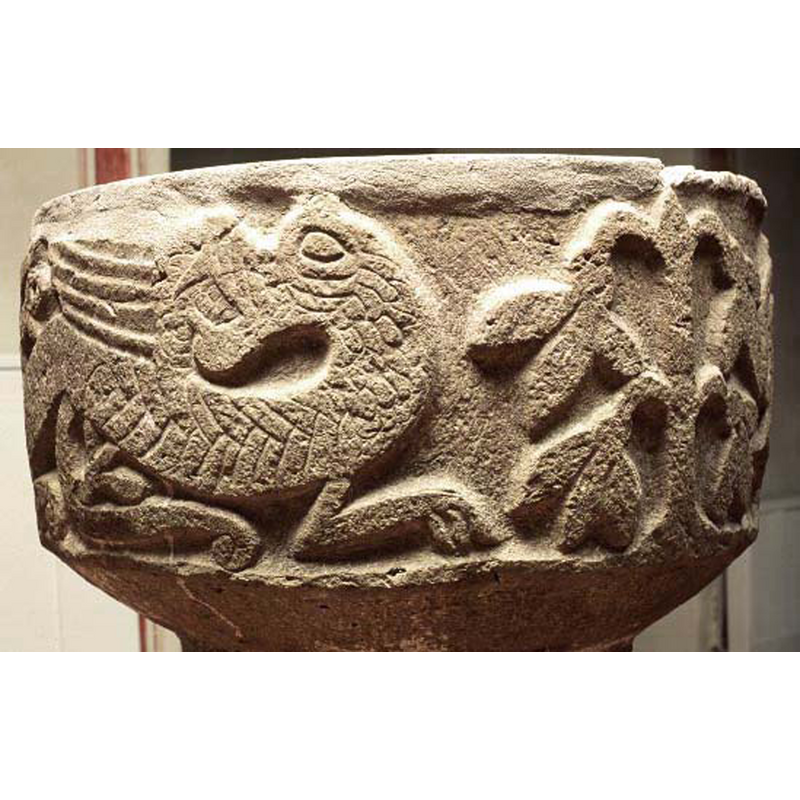 Source caption: "drake och livsträd" -- detail of the regardant dragon on the left; Tree of Life on the right