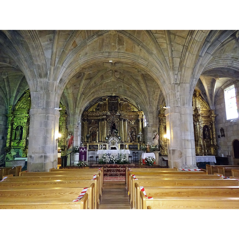 the font and cover are partially visible in the left [north] aisle, to the left [north] of the pillar
