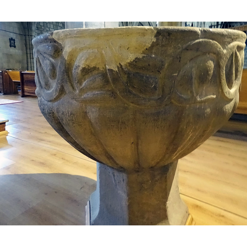 showing the repaired side
