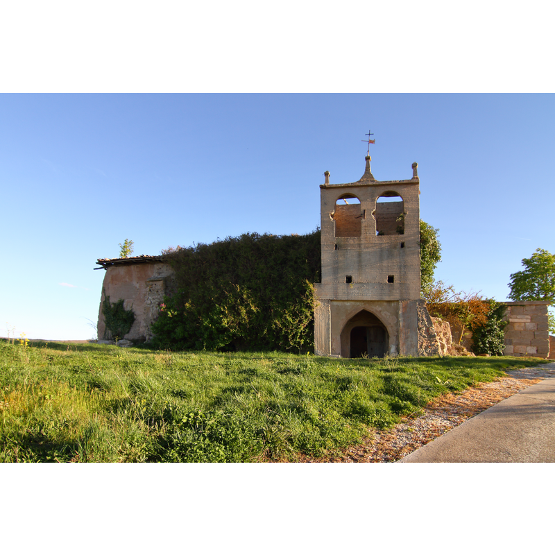 Source caption: "Cerratón de Juarros, antigua iglesia"