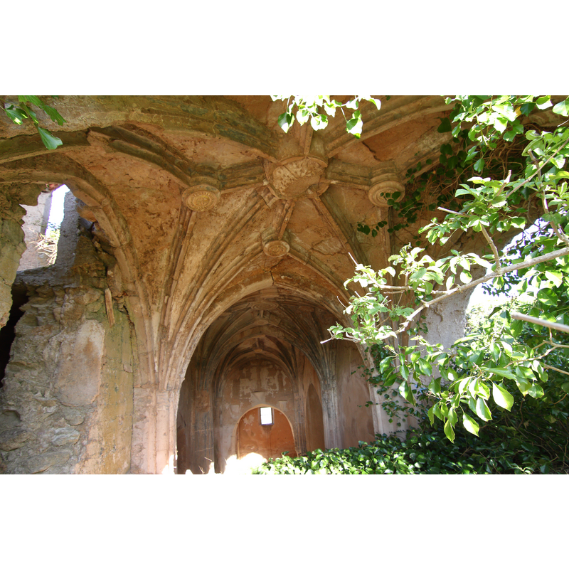Source caption: "Cerratón de Juarros, antigua iglesia"