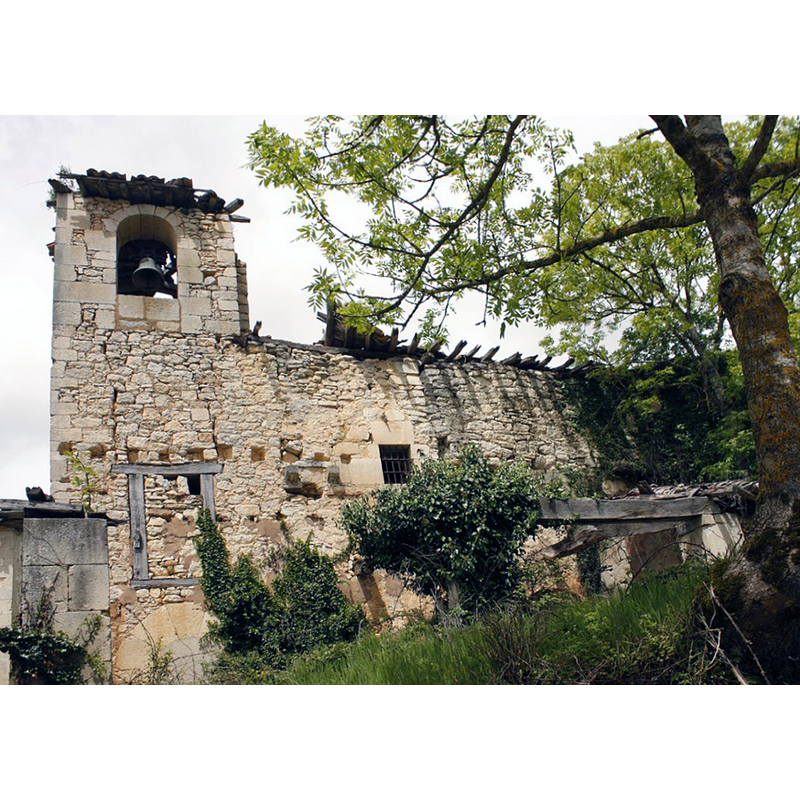 [NB: a set of photographs dated 27 de mayo de 2016 in the blog https://callejeandocallejeando.blogspot.com/2016/05/ajarte-condado-de-trevino-burgos.html [accessed 1 Fberuary 2021] shows the church building totally in ruins devoid of all roofing covering]