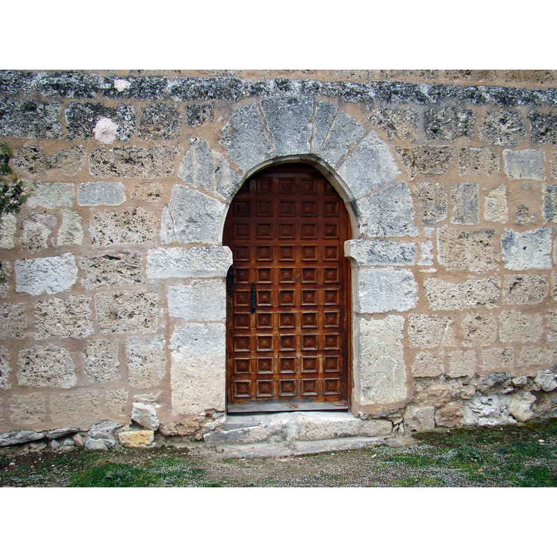 Ermita de San Vicente de Pospozuelo, where the font in the present parish church San Pedro de Fuentesoto is believed to have come from [NB{ this portal was originally on the north side but was re-built on the west side during the renovation]