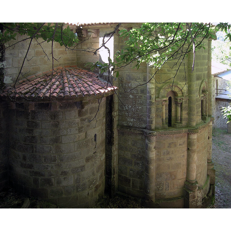 Source caption: "Cabecera románica de la iglesia del Monasterio de Santa Cristina de Ribas de Sil - Parada de Sil - Ourense"