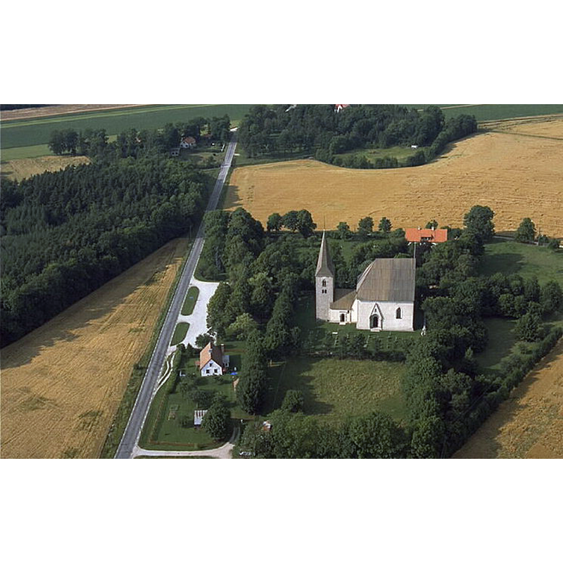 Source caption: "Källunge kyrka [...] Kyrkomiljö"