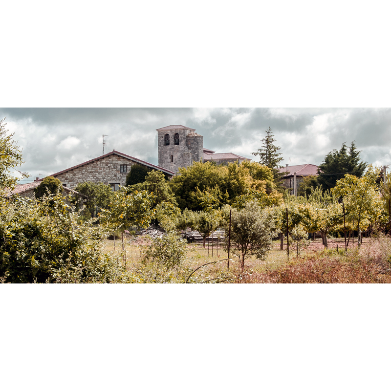 Source caption: "Villalbilla de Villadiego. Vista desde la báscula de los cerdos." (!)