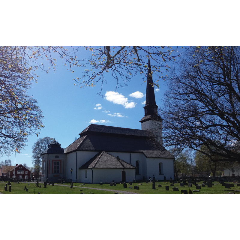 Source caption: "En av Närkes äldsta kyrkor."