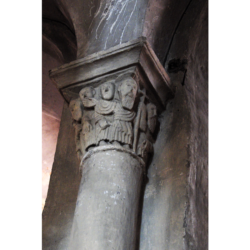 Source caption: " Katholische Pfarrkirche, ehemalige Stiftskirche, Saint-Cerneuf in Billom im Département Puy-de-Dôme (Auvergne-Rhône-Alpes), Kapitell"