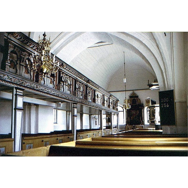 Source caption: "Blentarp kyrka i Skåne, Sverige. Skibet set mod øst"