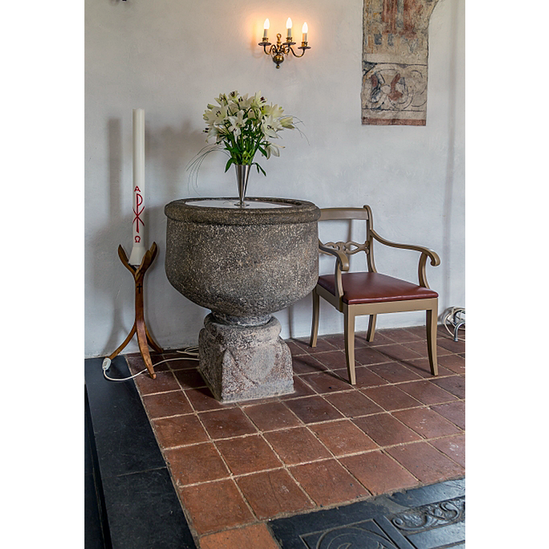 Source caption: "Brösarps kyrka dopfunt"