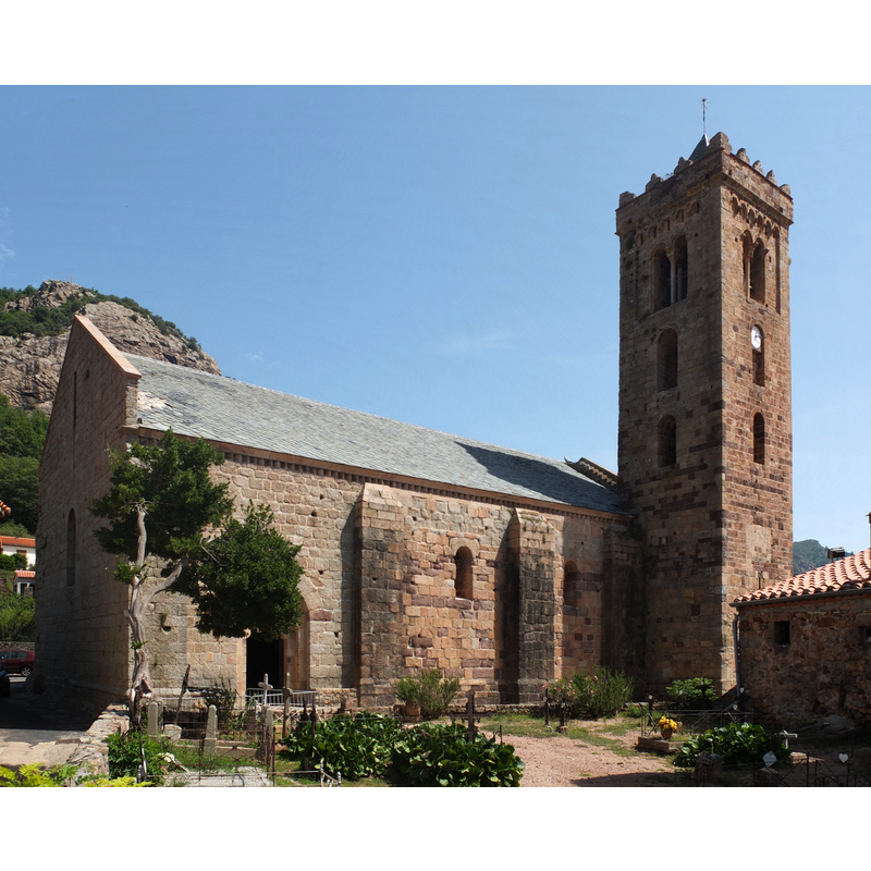 Source caption: "Romanische Kirche Sainte-Marie, Coustouges, Frankreich (Ansicht SW)"