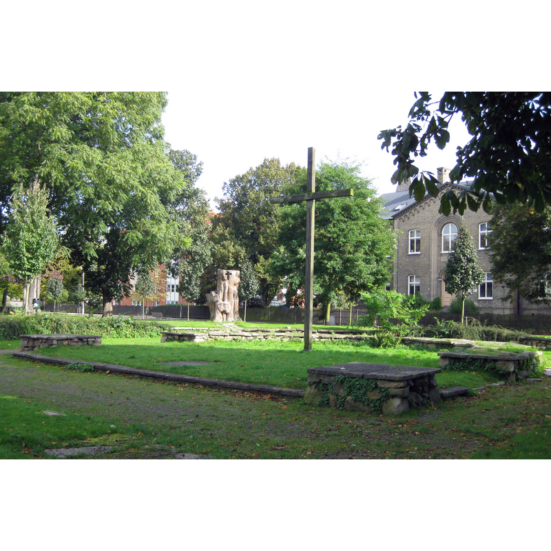 Source caption: "Ruinerna efter Sankt Johannis Babtistae, Landskronas första kyrka, i stadsparken." -- the old church was demolished between 1753 and 1780