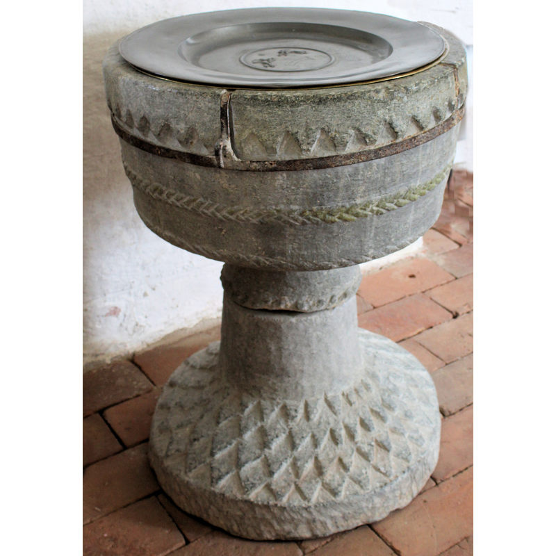 Source caption: "Ven island, Kyrkbacken church, baptismal font"