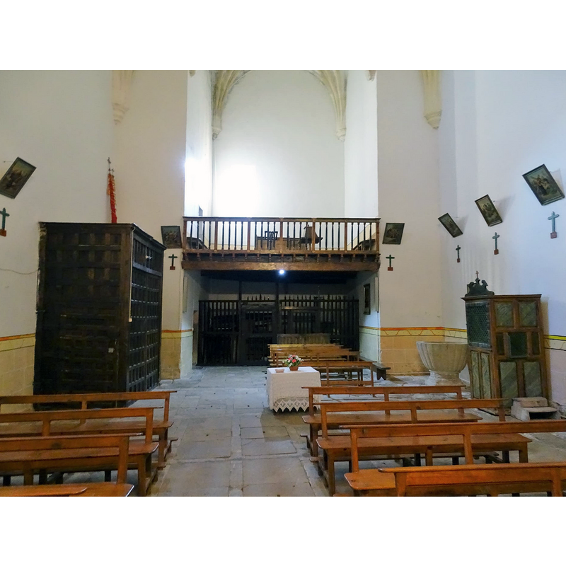 the fnot is now located in the nave, on the north side of the nave, next to the confessional, opposite the south entranceway