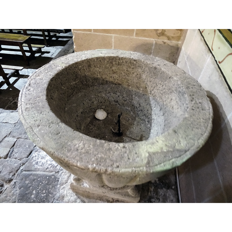 showing the drain hole