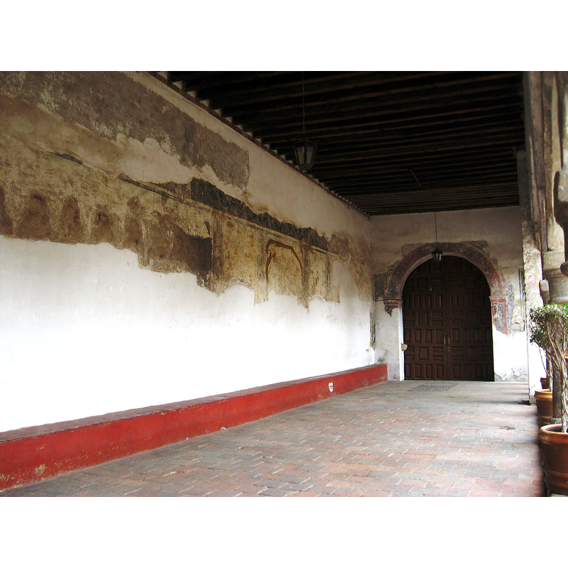 Source caption: "Portico area in front of the patio of the San Luis Obispo Church in Tlalmanalco, Mexico State, Mexico"