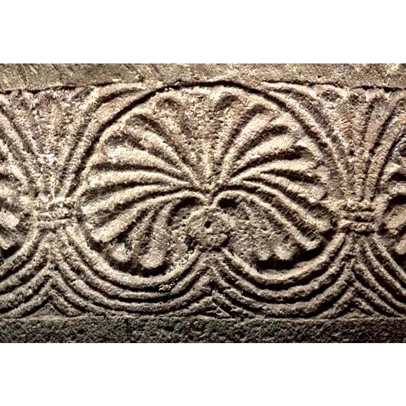 one of the characteristi patterns of the 'palmettegruppen' fonts, this one with the palmette tendrils populating the spandrels