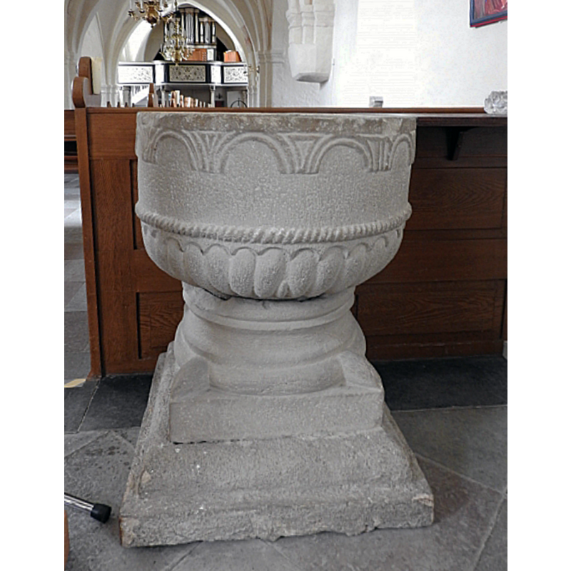 the top moulding has visible damage to the left side