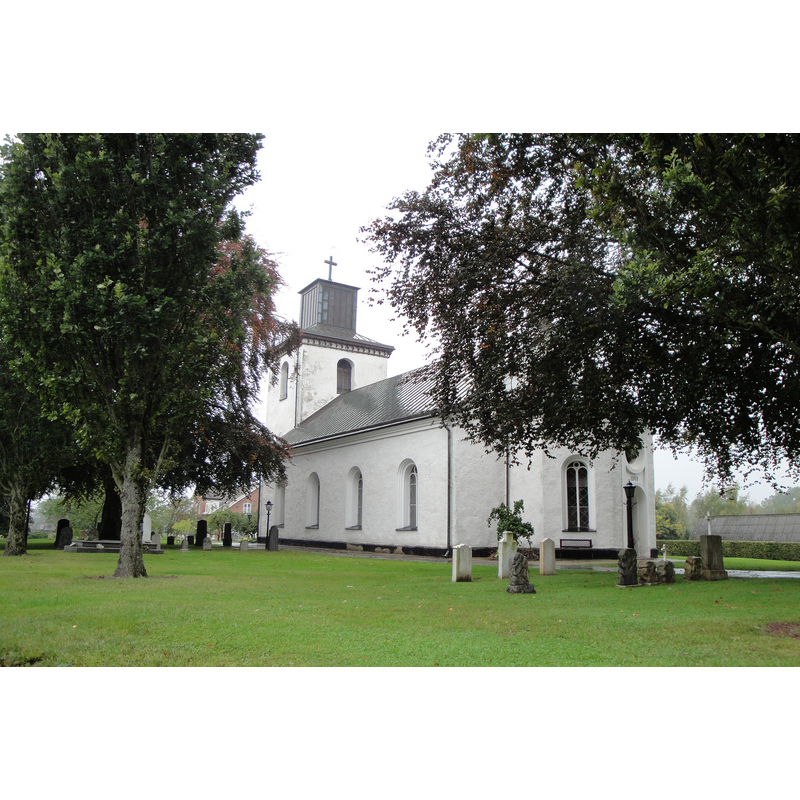 Source caption: "Östra Ljungby kyrka."