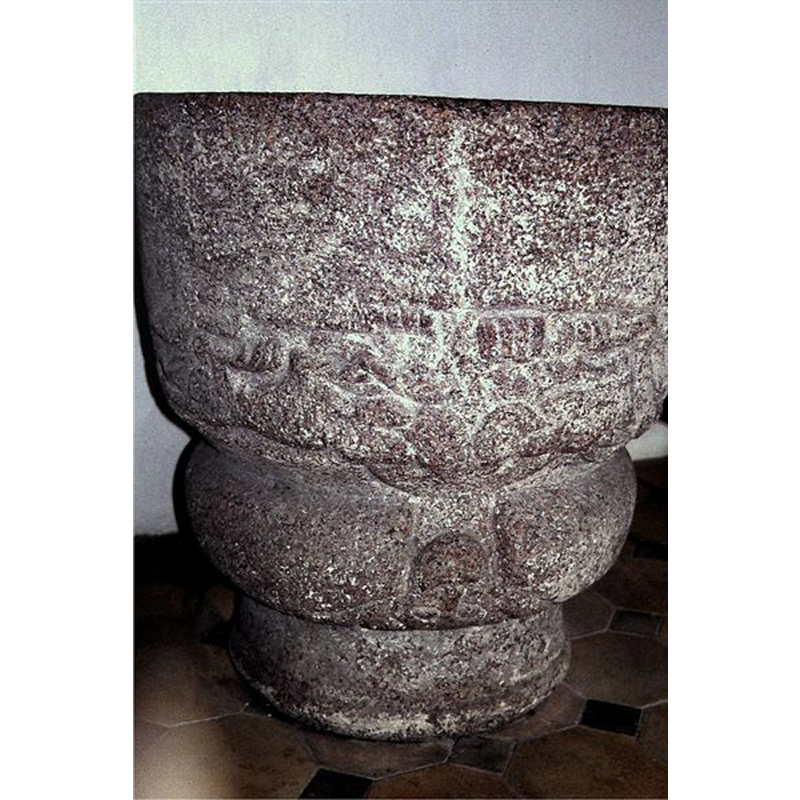 Source caption: " Vester Egede Kirke i Danmark. Vester Egede kirke, døbefont"