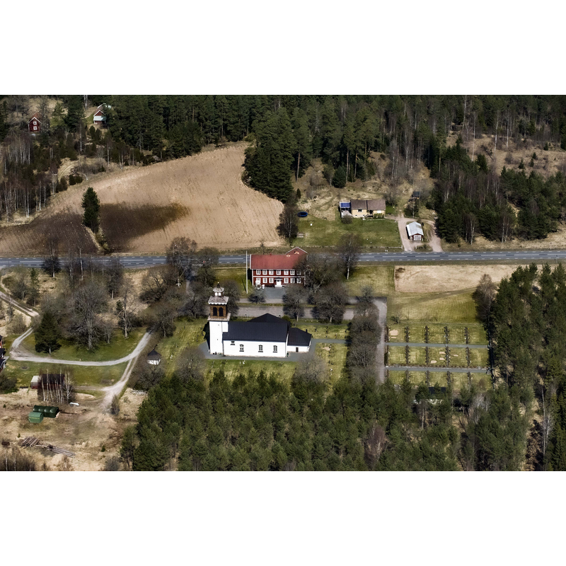 Source caption: "Bälaryds kyrka" -- with county road 132 [aka Anebyvägen] running left-right behind the church