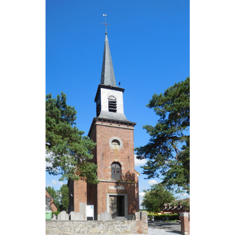 Source caption: " L'église Saint-Géry se trouve au centre du village de Gondregnies (province de Hainaut, Belgique)."