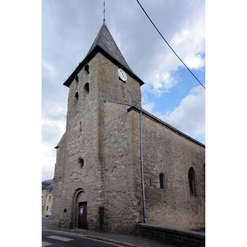Source caption: "Warcq (Ardennes) église, de droite"