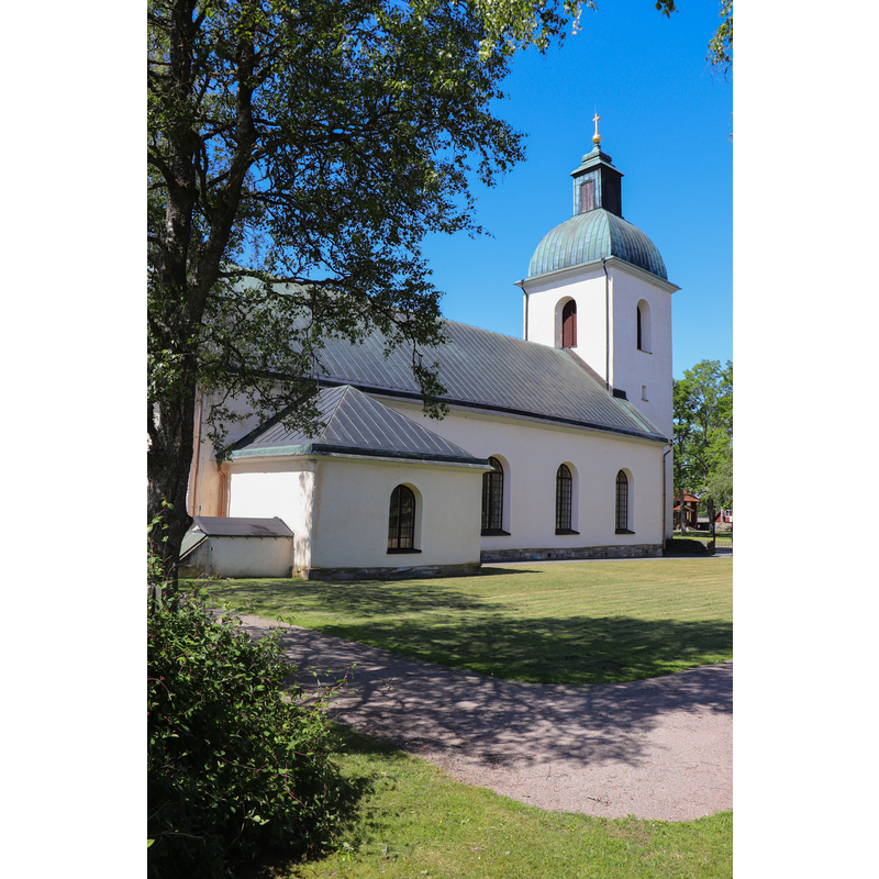 Source caption: "Dädesjö nya kyrka. Exteriör från sydöst. Byggd 1793-94." -- [NB: the new church is not canonically oriented; the tower is on the north side, the chancel on the south side]