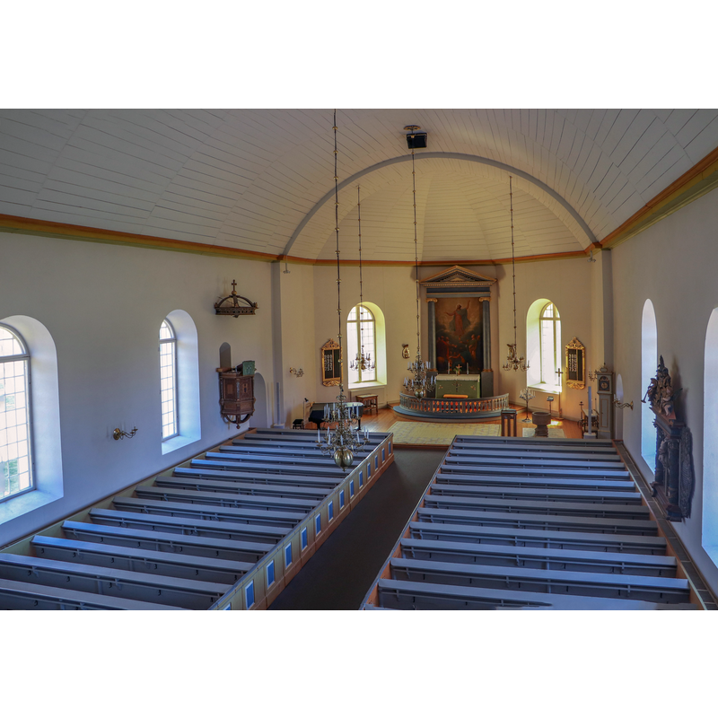 Source caption: "Dädesjö nya kyrka. Interiör mot söder." -- showing the medieval font in the southwest corner [NB: the new church is not canonically oriented; the tower is on the north side, the chancel on the south side]