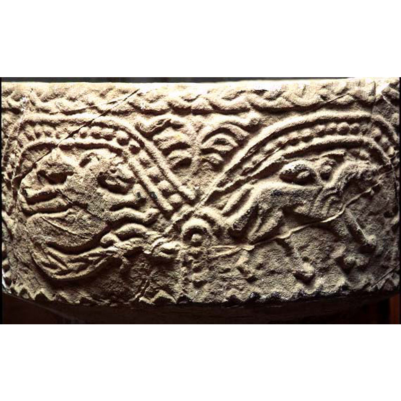 seen here in the left arch -- the caption in the SHM reads "tvehövdad drake"