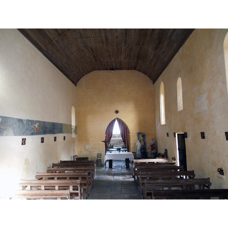 Source caption: "Avy, village church Notre-Dame, interior"