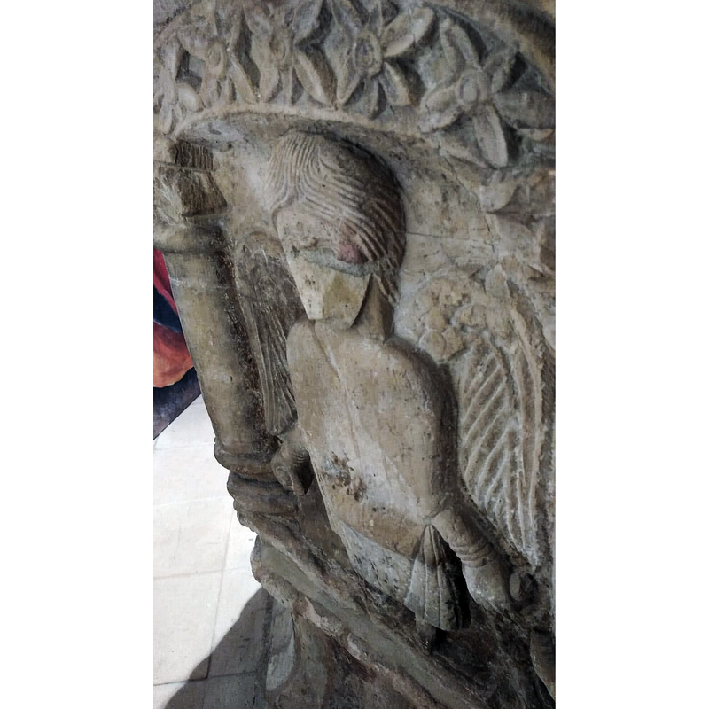 as part of an Annunciation scene with Mary, who is located across the other side of basin [LocationCode B03]