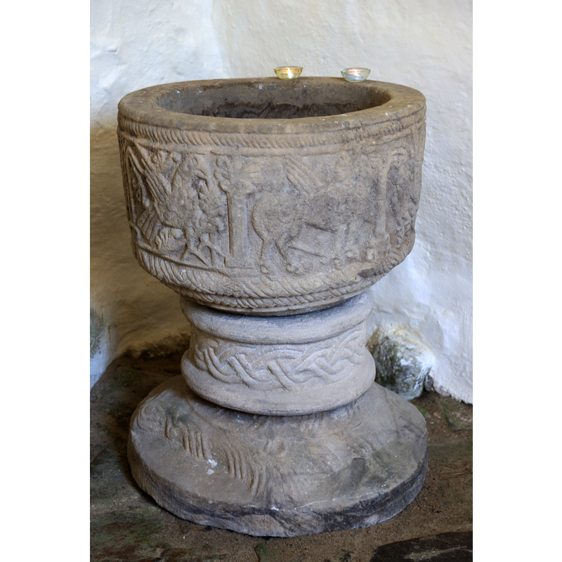 Source caption: " Baptismal font of Hemmesjö old church"