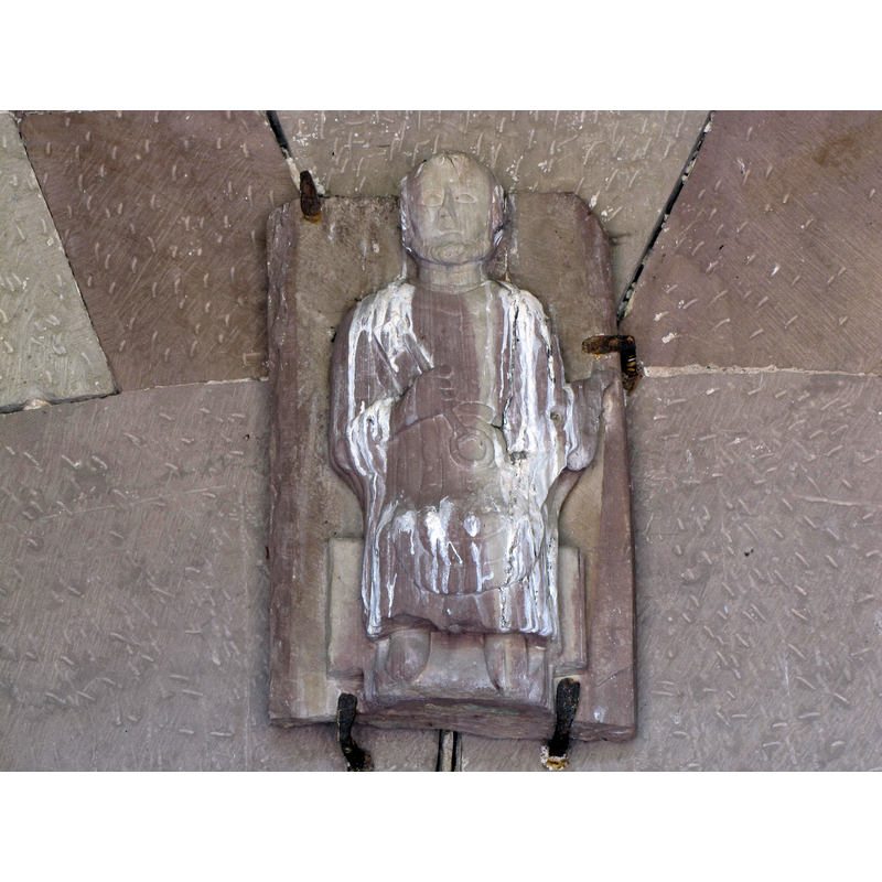 Source caption; "Alsace, Bas-Rhin, Avolsheim, Molsheim, Église Saint-Pierre dite Dompeter (PA00084594, IA67006175). Relief de Saint-Pierre au-dessus de la porte (XIIe)"