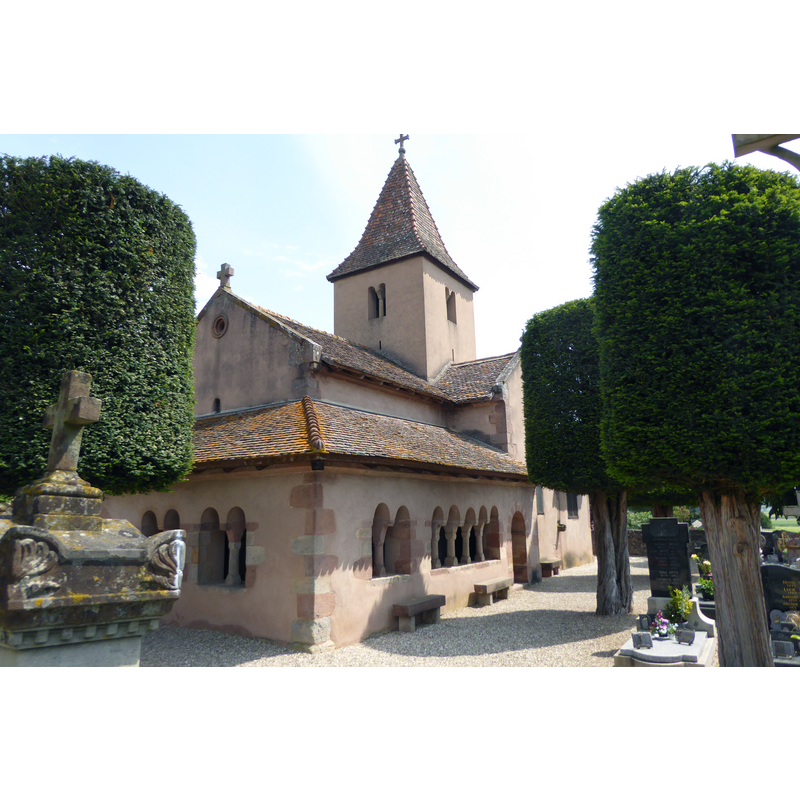 Source caption: "Romanische Kapelle Sainte-Marguerite in Epfig (Bas-Rhin)"