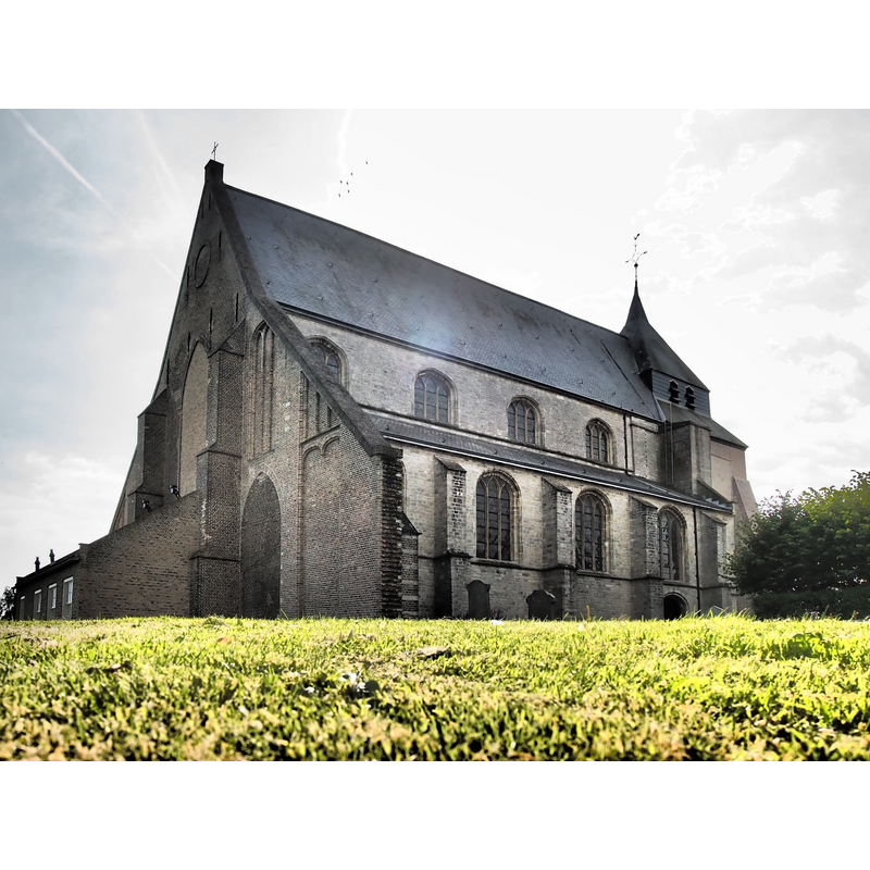 Source caption: "Hervormde kerk met begraafplaats te Scherpenisse (Zeeland Tholen) Margrietlaan 2 RM 35397"