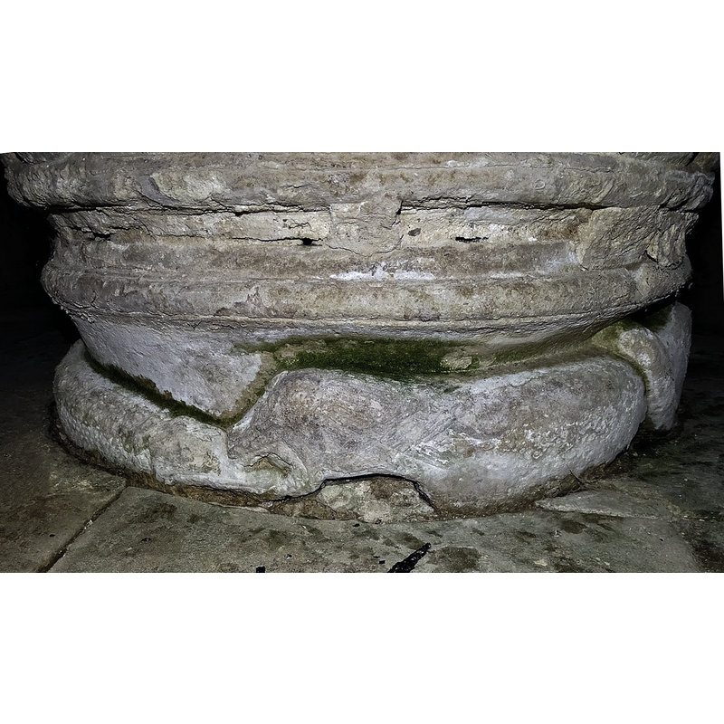 the head of the lion on the right bites the body of the snake on the left