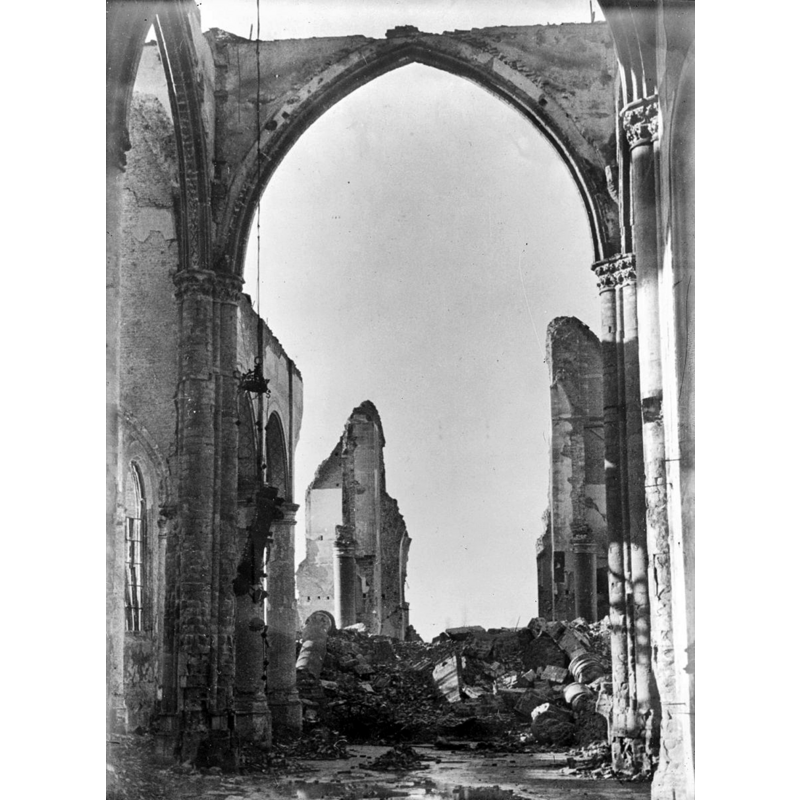 Source caption: "Sint Lambertus Kerk: kerk" -- destroyed by the German army in 1944