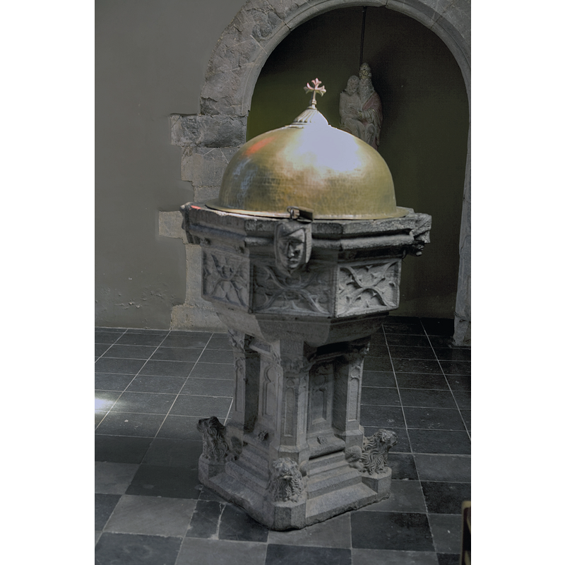 Source caption: "Eglise Saint-Remacle; Marche-en-Famenne; Luxembourg, Belgium; ref: PM_035342_B_Marche_en_Famenne; ; Fonds baptismal remontant au XVIe s. (école mosane)"