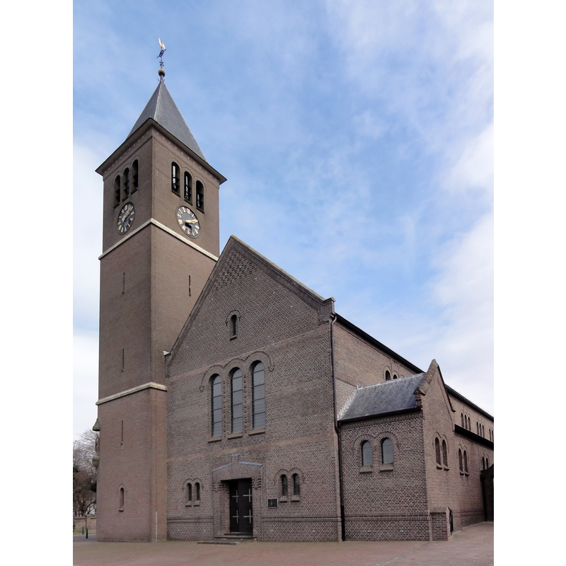 Source caption: "Reek (Landerd) Rijksmonument 519141 kerk H. Antonius Abt} -- modern church of 1925