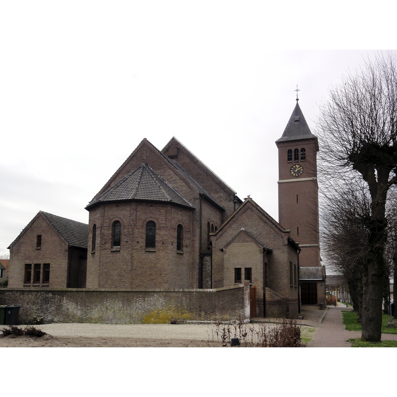 Source caption: "Reek (Landerd) Rijksmonument 519141 kerk H. Antonius Abt} -- modern church of 1925
