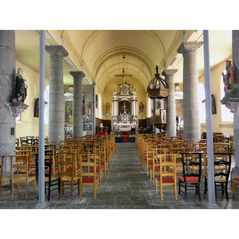 Source caption: "Bousignies-sur-Roc (Nord, Fr) église, intérieur"