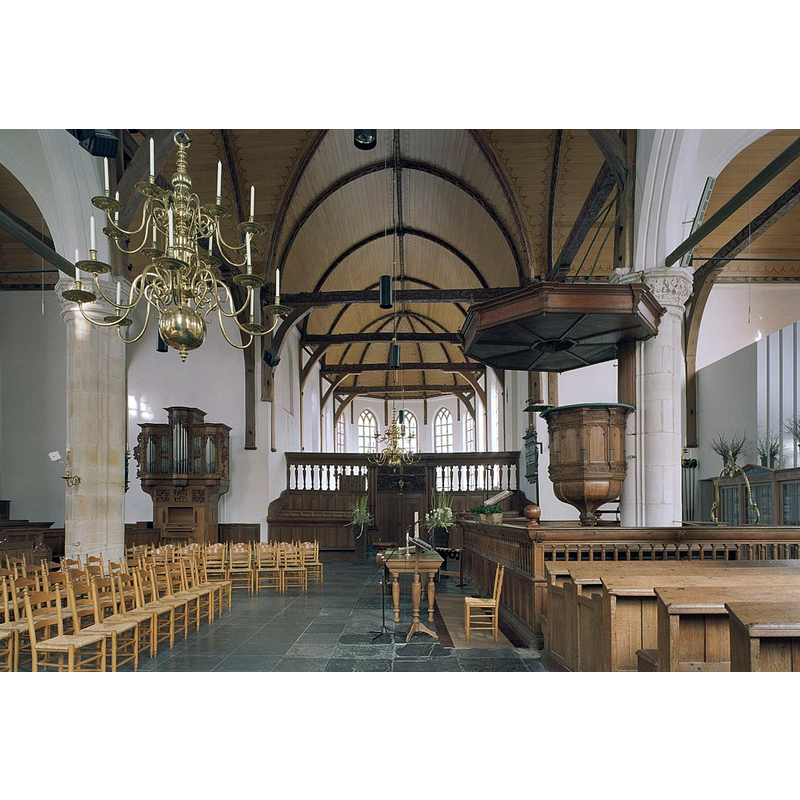 Source caption: "Hervormde Noorderkerk of Mariakerk: Interieur, overzicht naar het oosten met preekstoel (rechts) (opmerking: Boek: "66 Kanjermonumenten")"