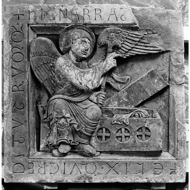 Source caption: "Sint-Pieterskerk: Maaslands reliëf met Verrijzenis van Christus (serie van 4 passiepanelen)."