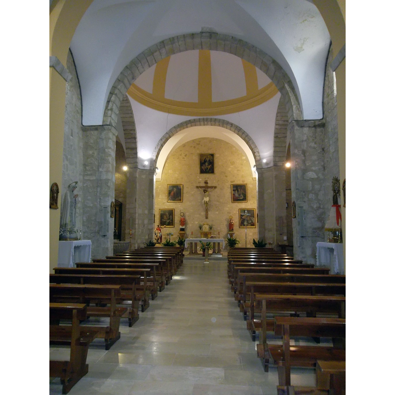 Source caption: "Millana-Iglesia románica de Santo Domingo de Silos, interior nave del altar mayor."