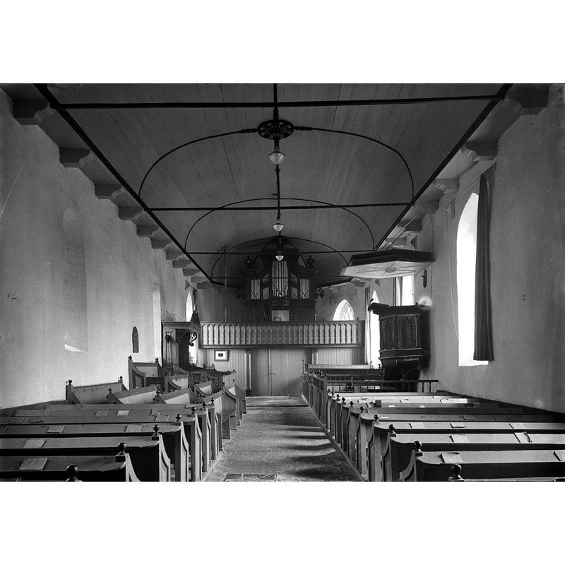 Source caption: "Nederlands Hervormde Kerk: inwendig naar het oosten"